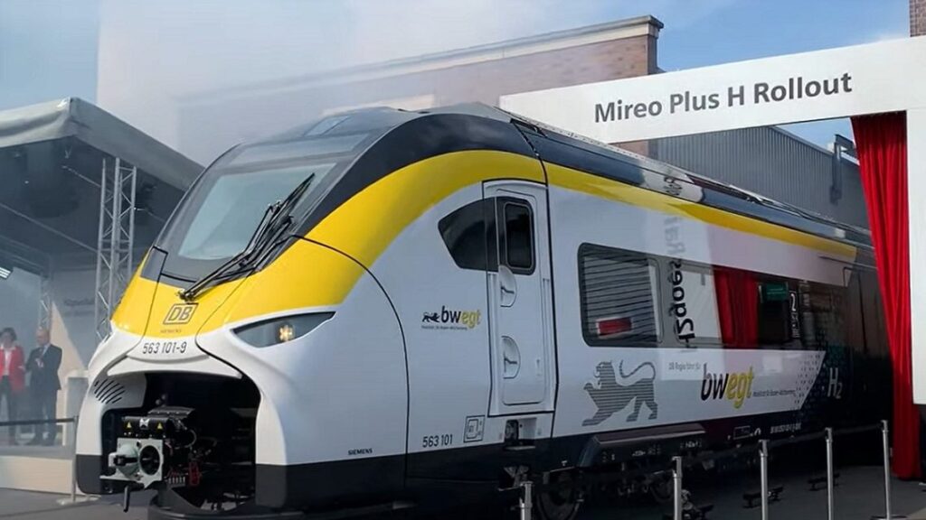 The hydrogen train was introduced by Siemens Mobility and DB
