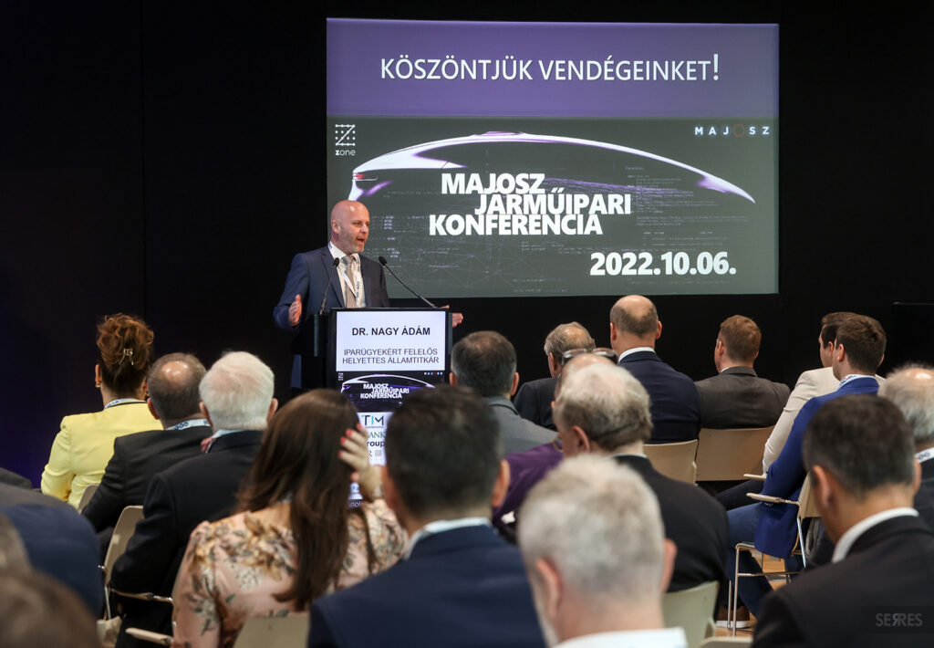 majosz konferencia